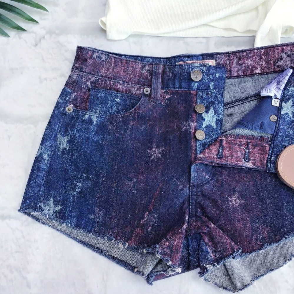 FEW LEFT! GUESS Vintage Chic Stars Patriotic Jean Shorts - Picture 3 of 12